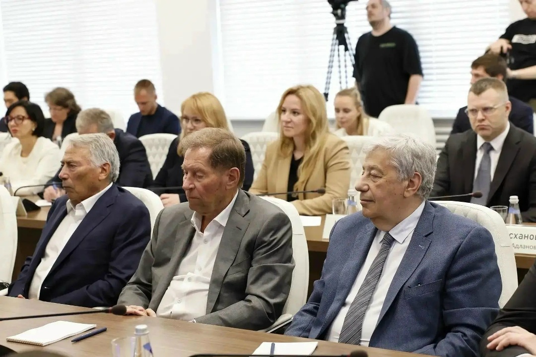 Глава Минстроя России Ирек Файзуллин провел Всероссийское совещание по развитию строительной отрасли и саморегулирования в сфере строительства в Национальном…