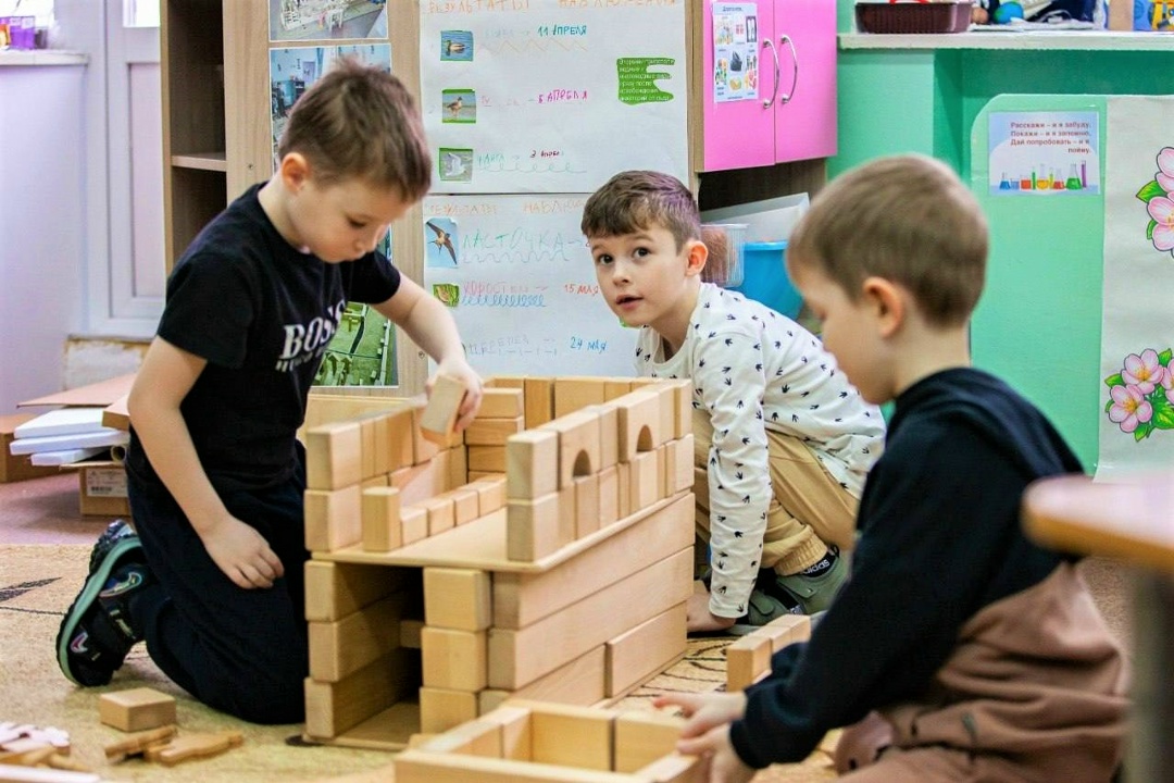 Творим, созидаем, делаем! Лето мчится стремительно, но детские сады Елабуги уже готовы к новому учебному сезону