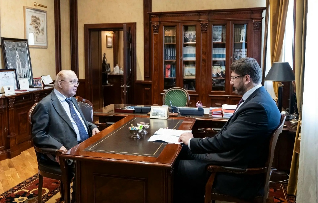 Минстрой России и МГУ имени Ломоносова обсудили приоритеты совместной работы по развитию университетского комплекса
