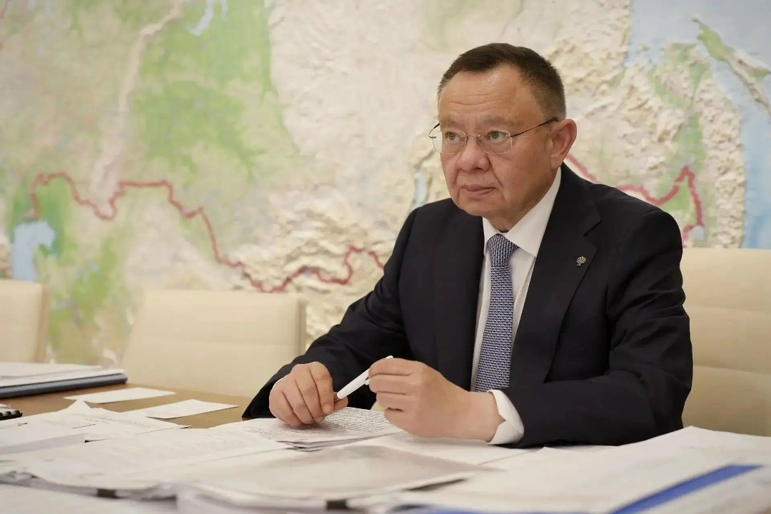 Министр строительства и ЖКХ РФ Ирек Файзуллин провел рабочую встречу с Губернатором Псковской области Михаилом Ведерниковым