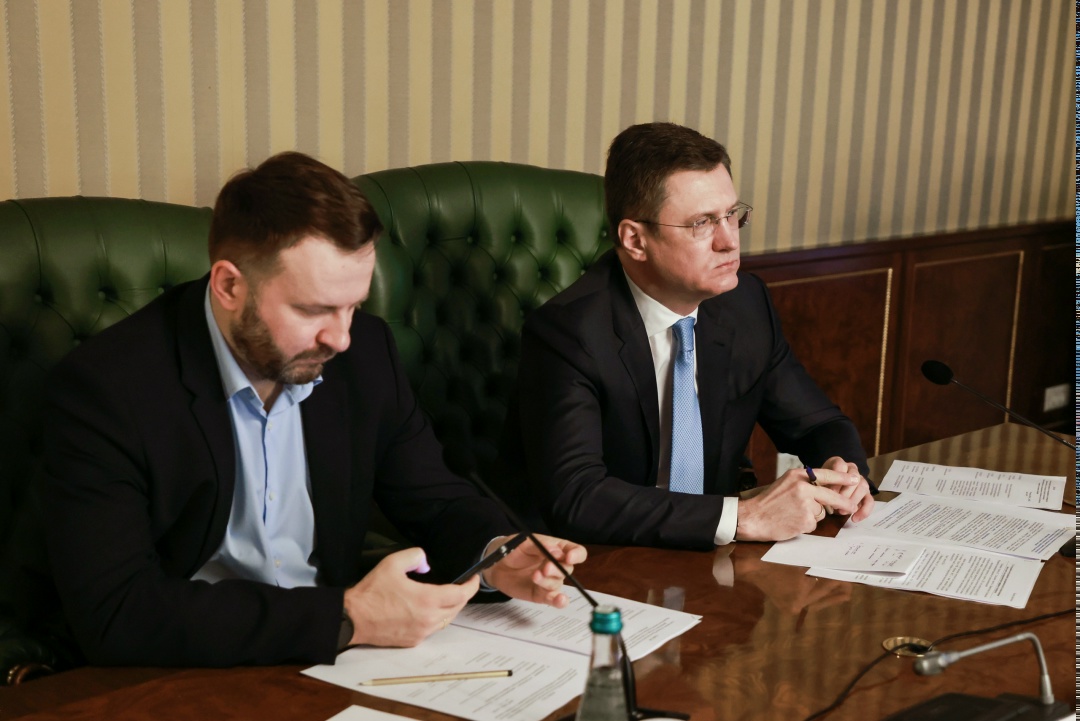 Александр Новак поручил проработать меры поддержки пострадавшим предпринимателям в результате атак на логистические комплексы.