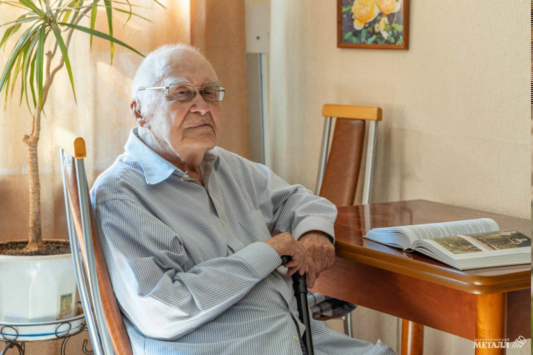 Кузнечное дело Юрия Варакина Исполнилось 95 лет легендарному начальнику кузнечно-прессового цеха ММК — Юрию Аркадьевичу Варакину.