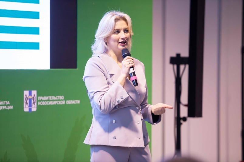 Интервью. «Мы хотим быть надежным партнером для каждого, кто работает на земле»: Елена Сайгашова о «Сибирской аграрной неделе — 2026»