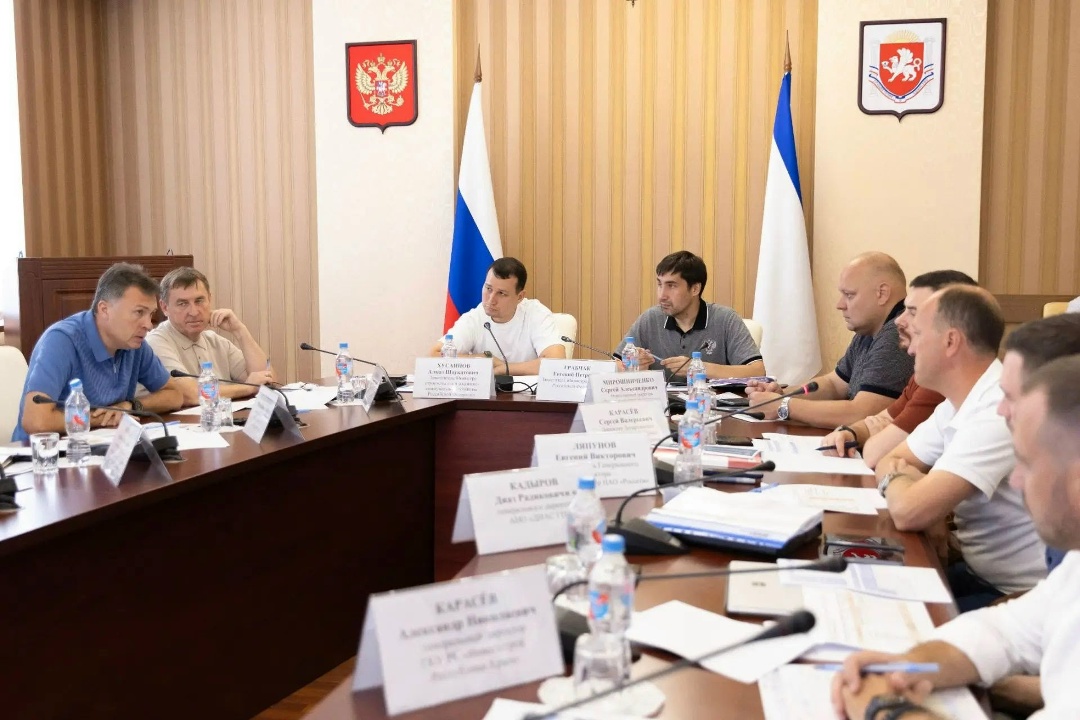 В Крыму обсудили вопросы модернизации ЖКХ и реализацию госпрограммы развития региона