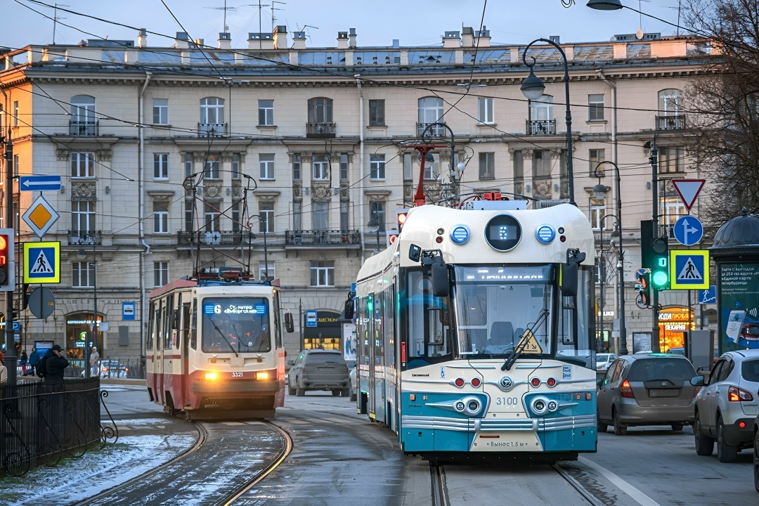 Как же удачно вписывается «Достоевский» в атмосферу Северной столицы