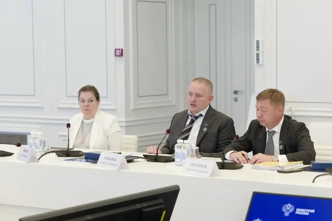 В Минстрое России обсудили вопросы строительства и реконструкции объектов здравоохранения Управления делами Президента РФ