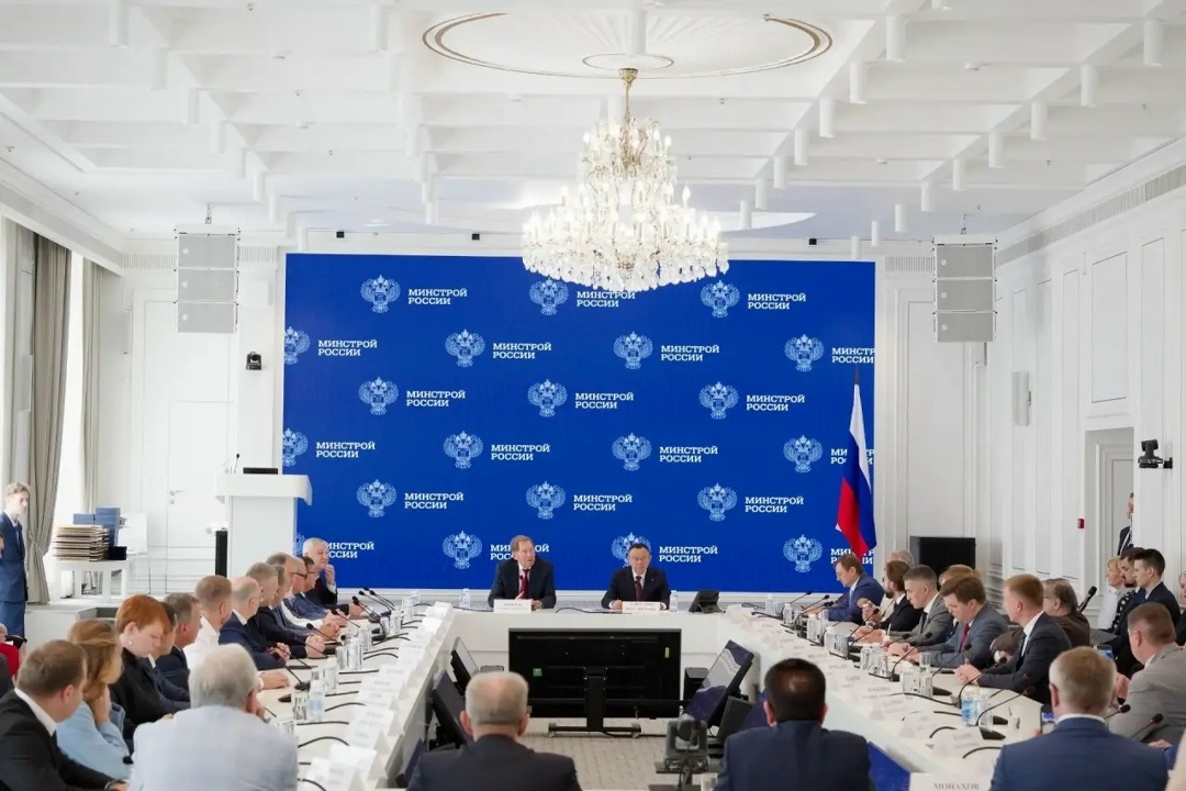В Минстрое России наградили Лауреатов Всероссийских конкурсов на лучшую строительную, проектно-изыскательскую организацию и предприятие строительной индустрии