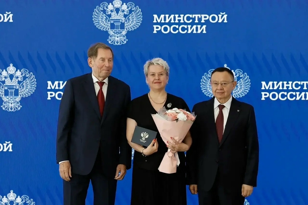 В Минстрое России наградили Лауреатов Всероссийских конкурсов на лучшую строительную, проектно-изыскательскую организацию и предприятие строительной индустрии