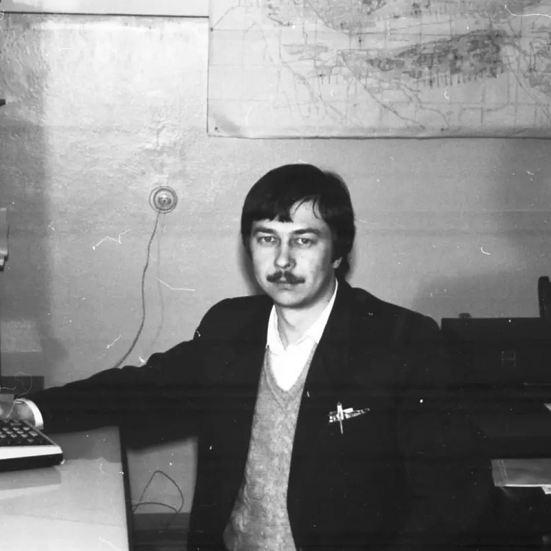 В 1978 году молодой ученый Константин Воинов отправился в Североуральск, где строили сейсмическую станцию для наблюдения за горными ударами в бокситовых шахтах