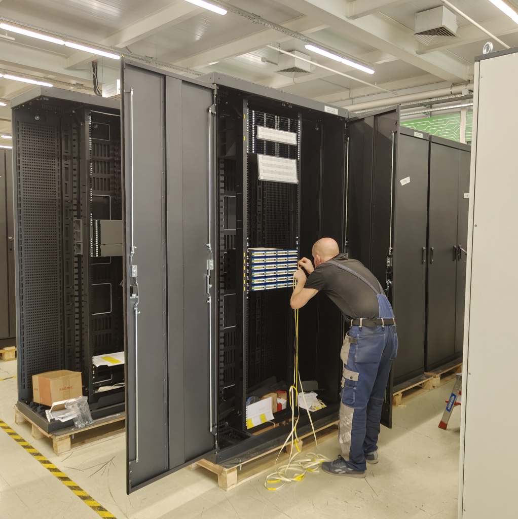 Комплексные решения для IT-инфраструктуры и ЦОД от ПАО «Европейская Электротехника»
