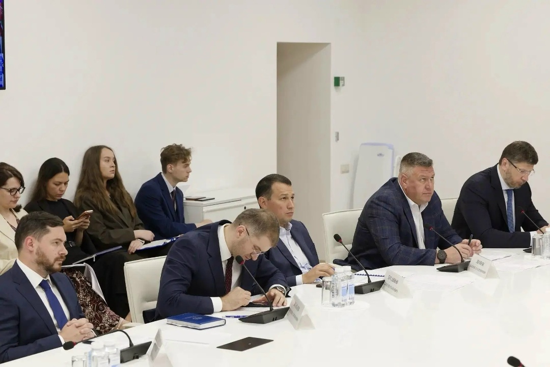 На еженедельном совещании Минстроя России с регионами обсудили ход подготовки к отопительному периоду 2026–2027 гг.