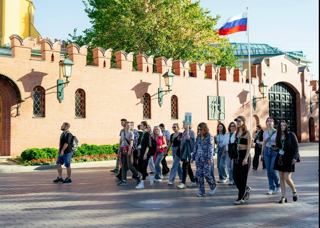 На Ярославском вокзале в Москве состоялся торжественный старт пилотного образовательного проекта «Кольцо открытий» программы Росмолодежи «Больше, чем…