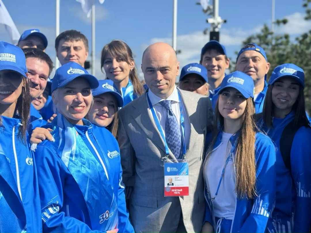 НАШИ НА СТАРТЕ! Делегация Амурского ГПЗ прибыла в Санкт-Петербург, чтобы вписать свои имена в историю юбилейной Спартакиады ПАО «Газпром»