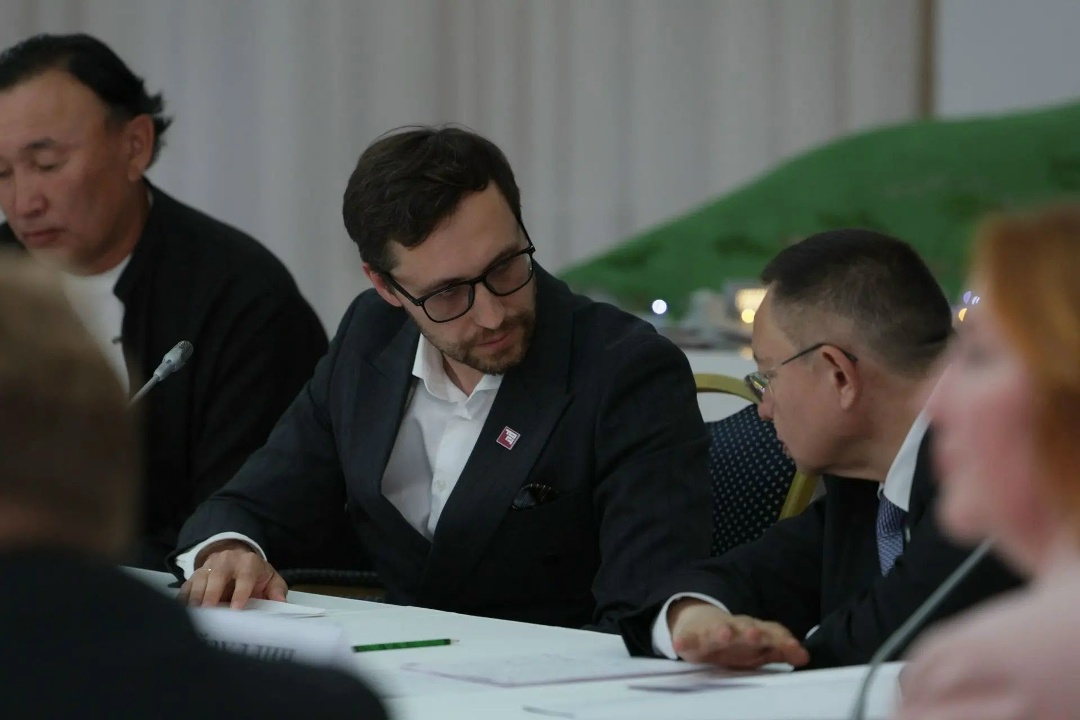 Министр строительства и ЖКХ РФ Ирек Файзуллин принял участие во встрече Президента России Владимира Путина с представителями сферы градостроительства,…