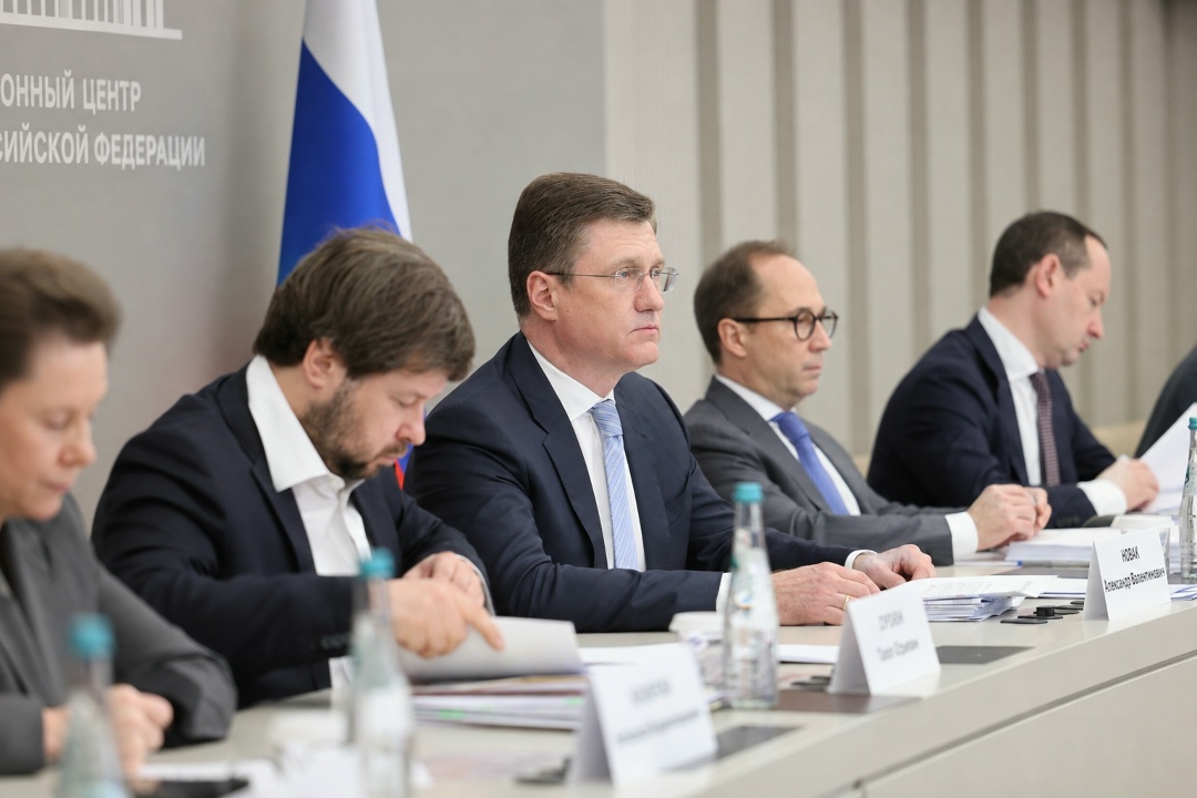 Александр Новак провел совещание по ситуации на внутреннем рынке топлива.