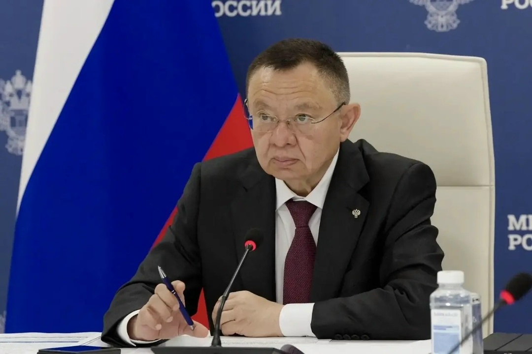 Глава Минстроя России Ирек Файзуллин провел еженедельное совещание с регионами и главными распорядителями бюджетных средств (ГРБС)