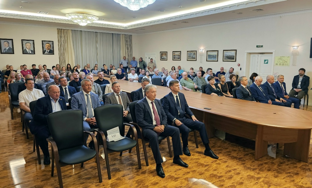 В Дирекции комплекса защитных сооружений Санкт-Петербурга Минстроя России отметили 15-летие КЗС