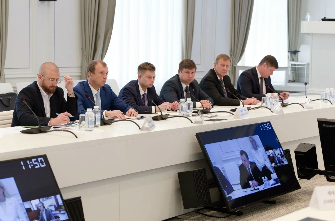 Глава Минстроя России провел совещание по вопросам реконструкции автомобильного пункта пропуска «Хандагайты»