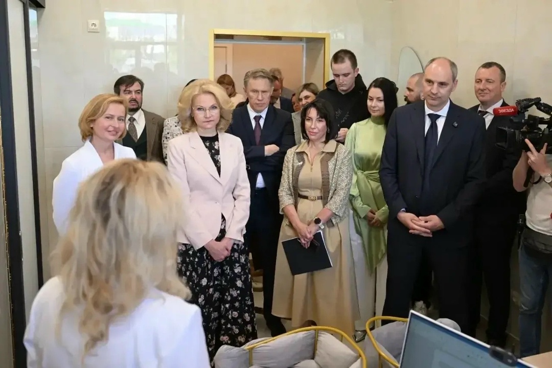 Татьяна Голикова и Михаил Мурашко открыли Центр медицины здорового долголетия в Екатеринбурге
