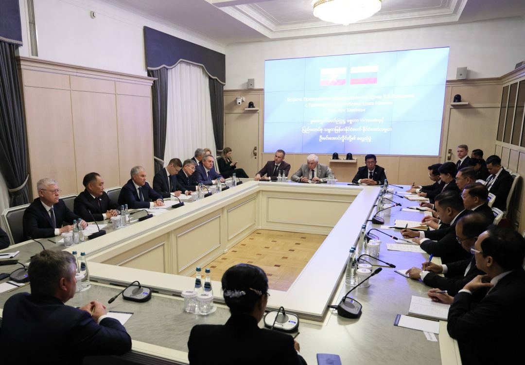 Вопросы развития межпарламентского сотрудничества обсудили сегодня в ходе встречи Председатель Госдумы Вячеслав Володин и Президент Мьянмы Мин Аун Хлайн.