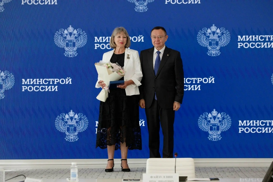 В Минстрое России прошла церемония награждения представителей профессионального сообщества изыскателей и проектировщиков, а также сотрудников Росавиации
