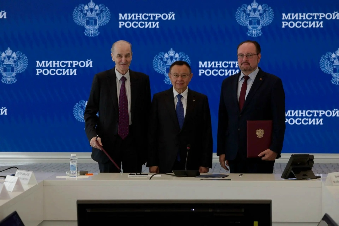 В Минстрое России прошла церемония награждения представителей профессионального сообщества изыскателей и проектировщиков, а также сотрудников Росавиации