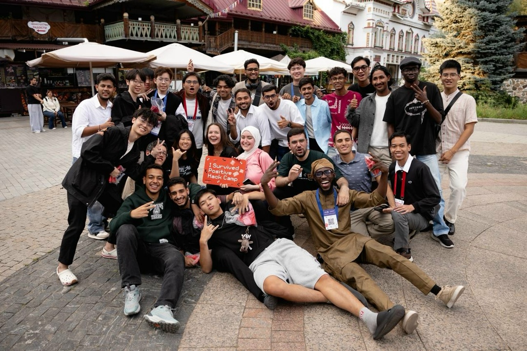 Как я провел этим летом Завершилась третья смена Positive Hack Camp: познать русский кибербез и прокачать свои скиллы приехали в Москву более 80 начинающих…