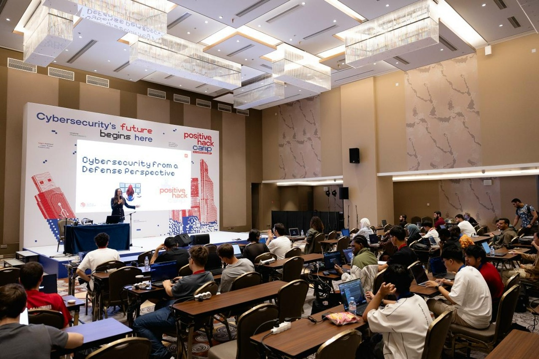 Как я провел этим летом Завершилась третья смена Positive Hack Camp: познать русский кибербез и прокачать свои скиллы приехали в Москву более 80 начинающих…