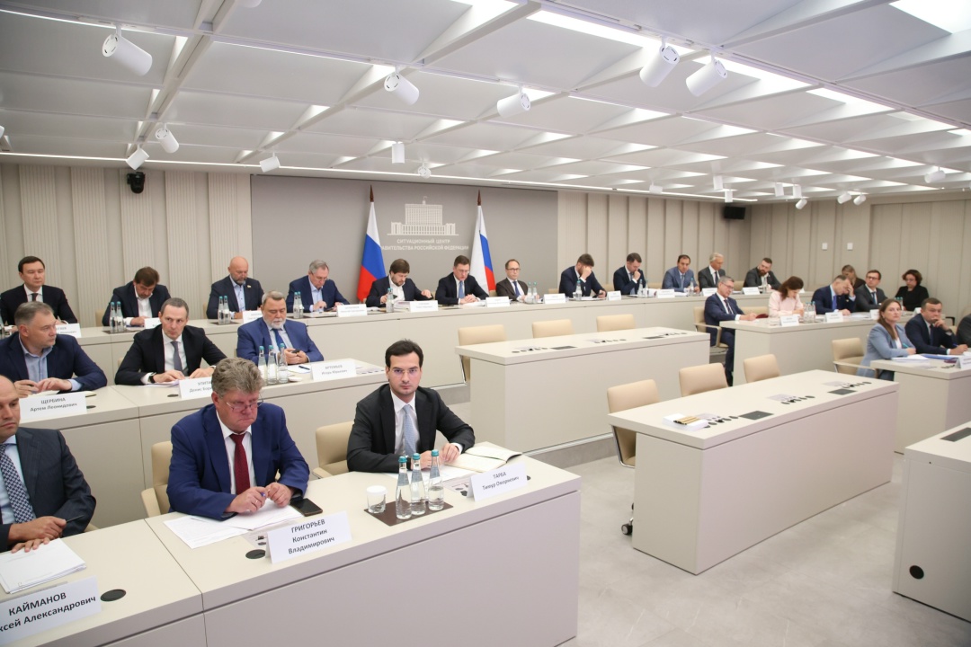 Александр Новак провел совещание по ситуации на внутреннем рынке топлива