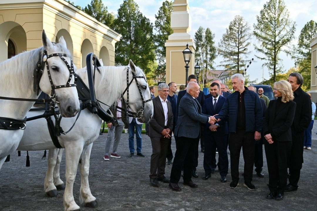 Татьяна Голикова и Сергей Собянин открыли новые площадки для съемок в кинопарке «Москино».
