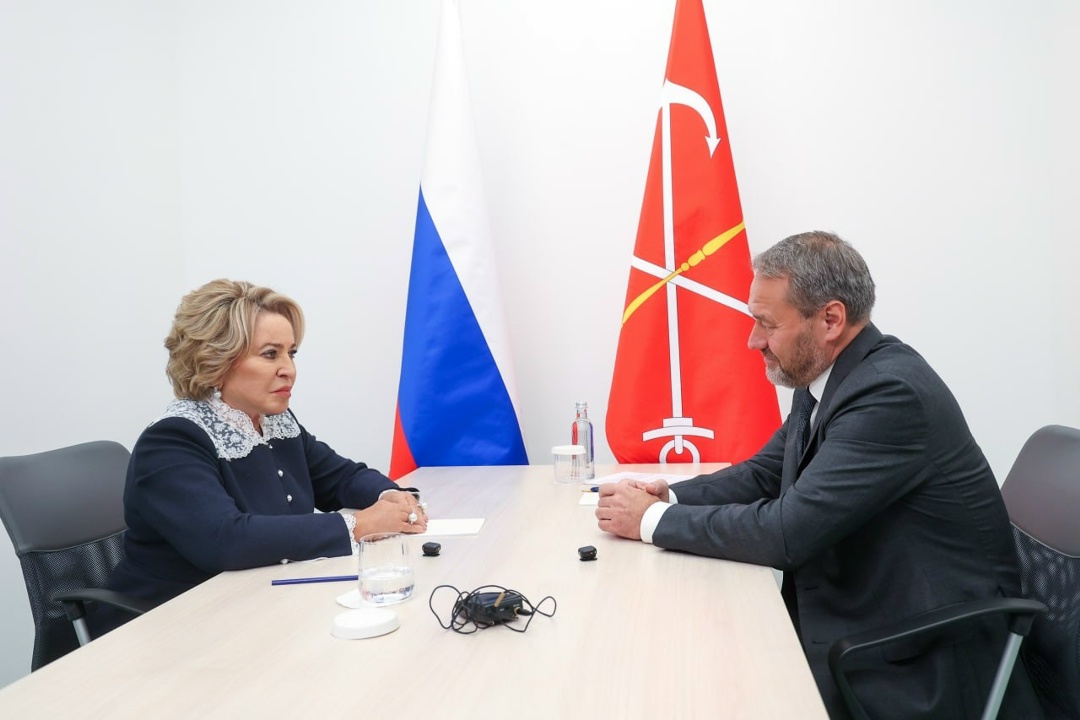 Председатель Совета Федерации Валентина Матвиенко провела встречу с председателем Законодательного Собрания Санкт-Петербурга Александром Бельским