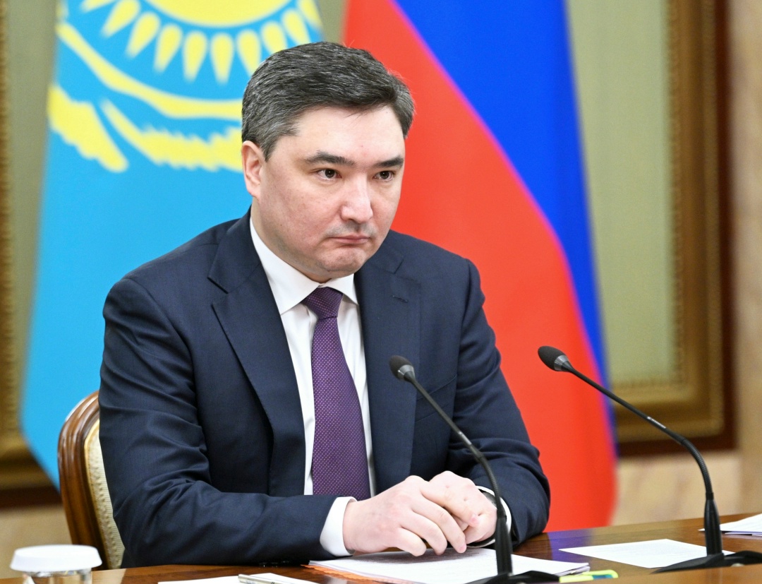 Михаил Мишустин поздравил Олжаса Бектенова с назначением на пост Премьер-министра Республики Казахстан.