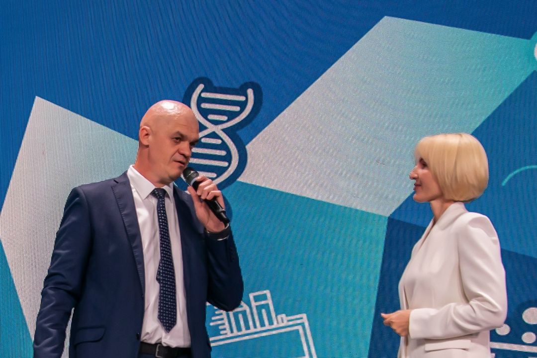 ВПЕРЕД, К НОВЫМ ВЕРШИНАМ! Газопереработчики дали напутствия школьникам Свободного в День Знаний
