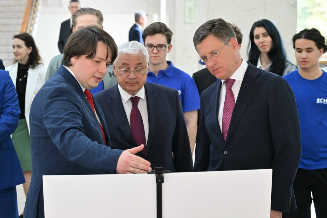 Александр Новак поздравил студентов Московского энергетического института с Днем знаний.