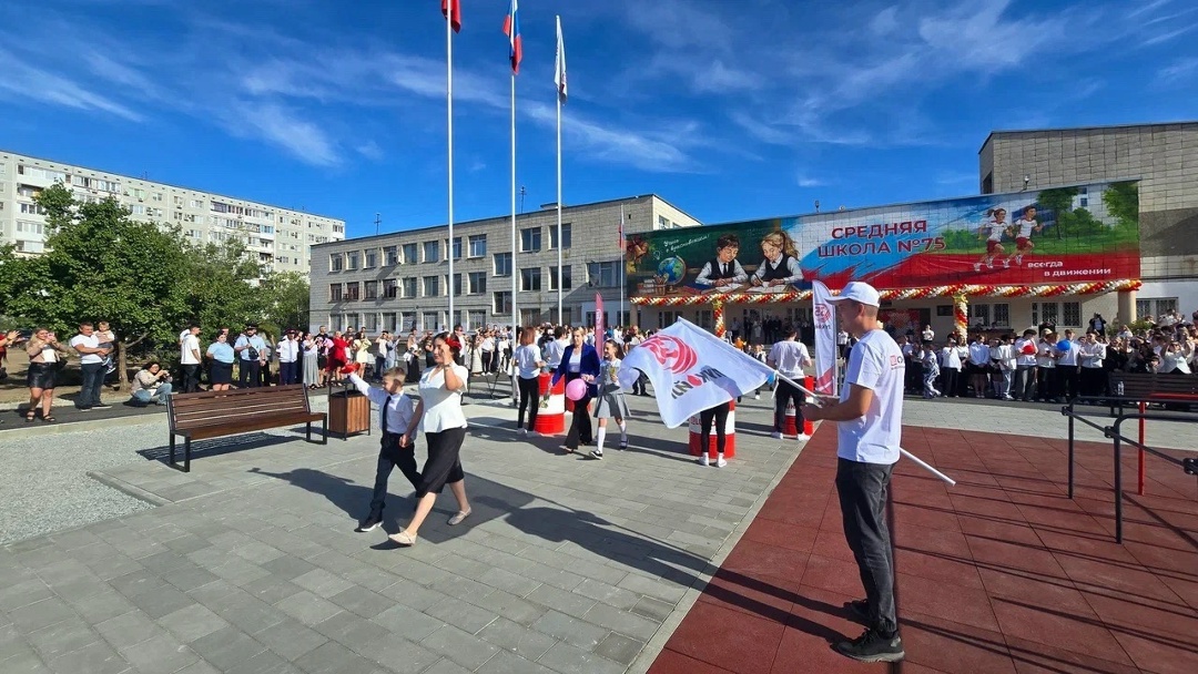 Бегом в школу! Для учащихся школы № 75 в Волгограде открылся новый спортивный кластер площадью более 13 тыс. м².