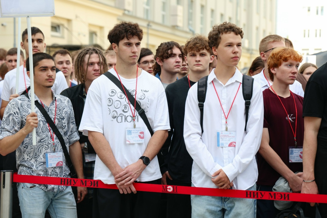 В Московском энергетическом институте состоялось торжественное мероприятие, посвященное Дню Знаний