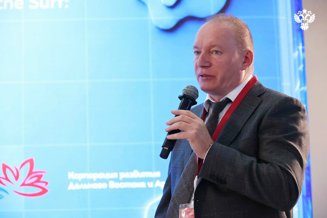 Первая экспертная сессия на ВЭФ-2026 стартовала с доклада Росстата