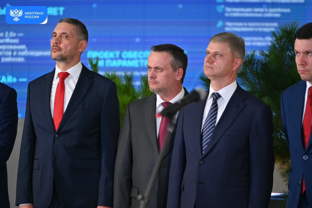 Президент России Владимир Путин по видеосвязи с площадки ВЭФ дал старт работе важнейших транспортных объектов на Дальнем Востоке