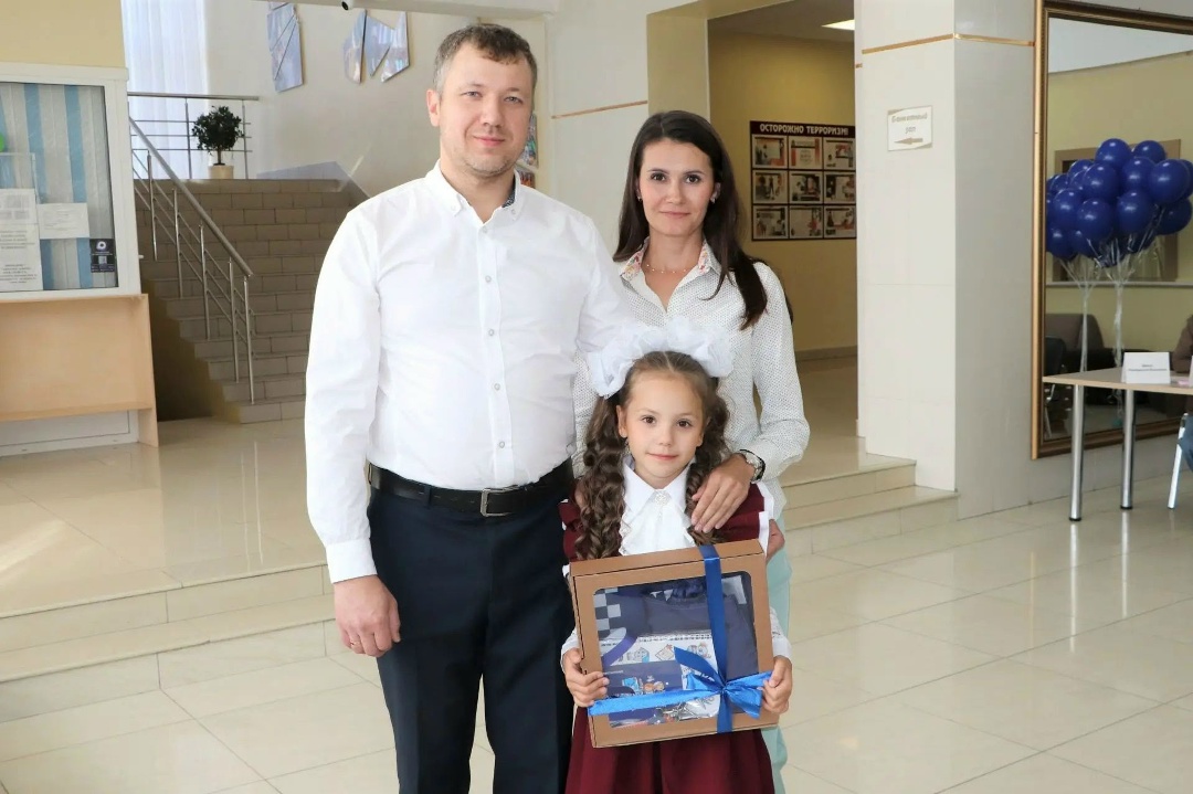 К школе готовы! В этом году 700 детей наших сотрудников впервые сели за парты