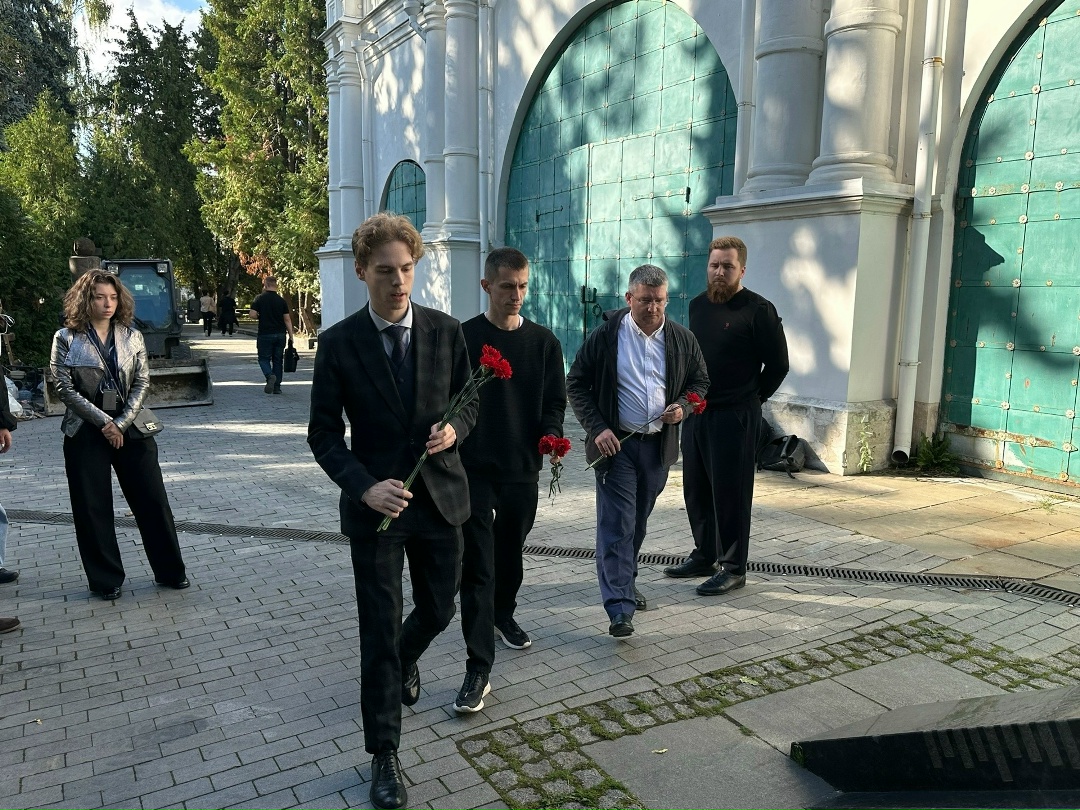 Молодежь стройотрасли почтила память героев Второй мировой войны