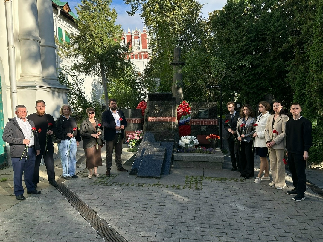 Молодежь стройотрасли почтила память героев Второй мировой войны