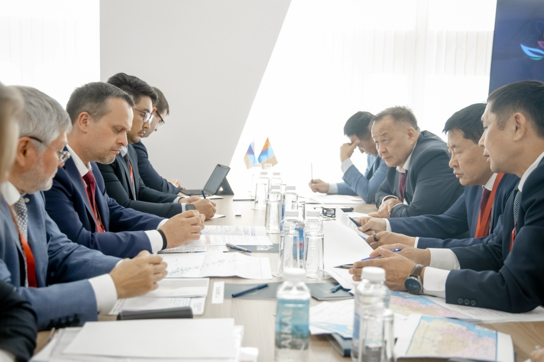 Более 33 млн тонн грузов перевезла Улан-Баторская железная дорога в 2025 году
