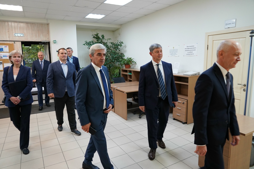 Руководитель Федеральной службы по экологическому, технологическому и атомному надзору Александр Трембицкий 3 сентября 2026 года посетил торжественную…