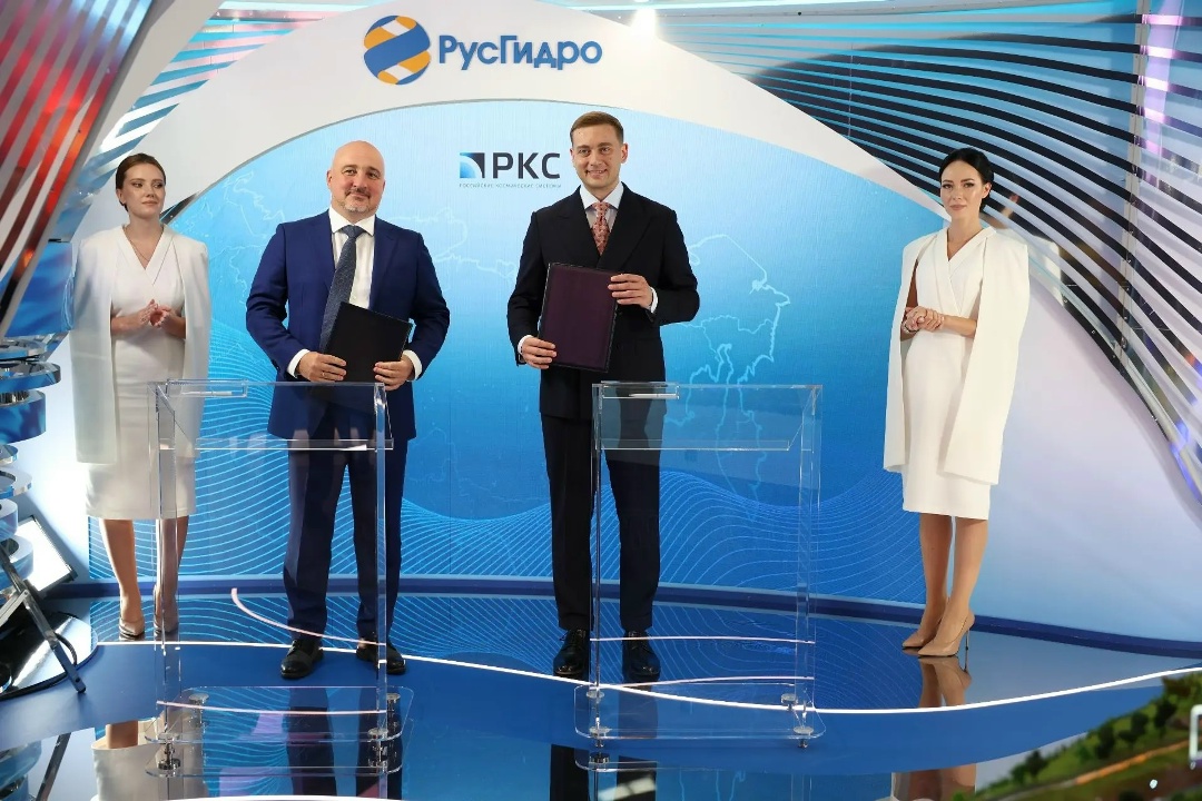 На полях Восточного экономического форума-2026 РусГидро и «Российские космические системы» (РКС, входит в госкорпорацию «Роскосмос») подписали соглашение о…