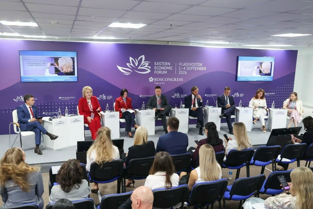 Сенаторы продолжили работу на полях XI Восточного экономического форума