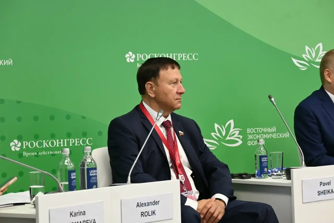 Сенаторы продолжили работу на полях XI Восточного экономического форума
