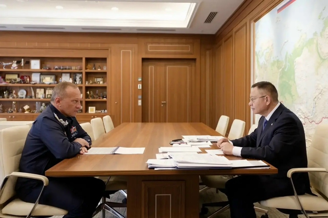 Глава Минстроя России Ирек Файзуллин провел рабочую встречу с первым заместителем руководителя Федерального казначейства Эли Исаевым