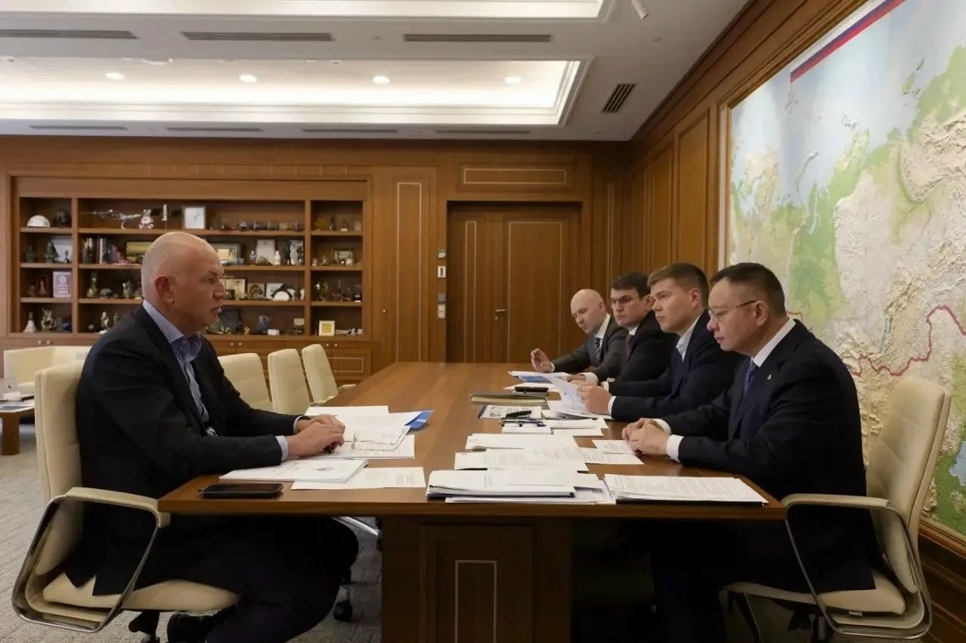 Глава Минстроя России Ирек Файзуллин провел совещание по вопросам развития стройкомплекса Московской области