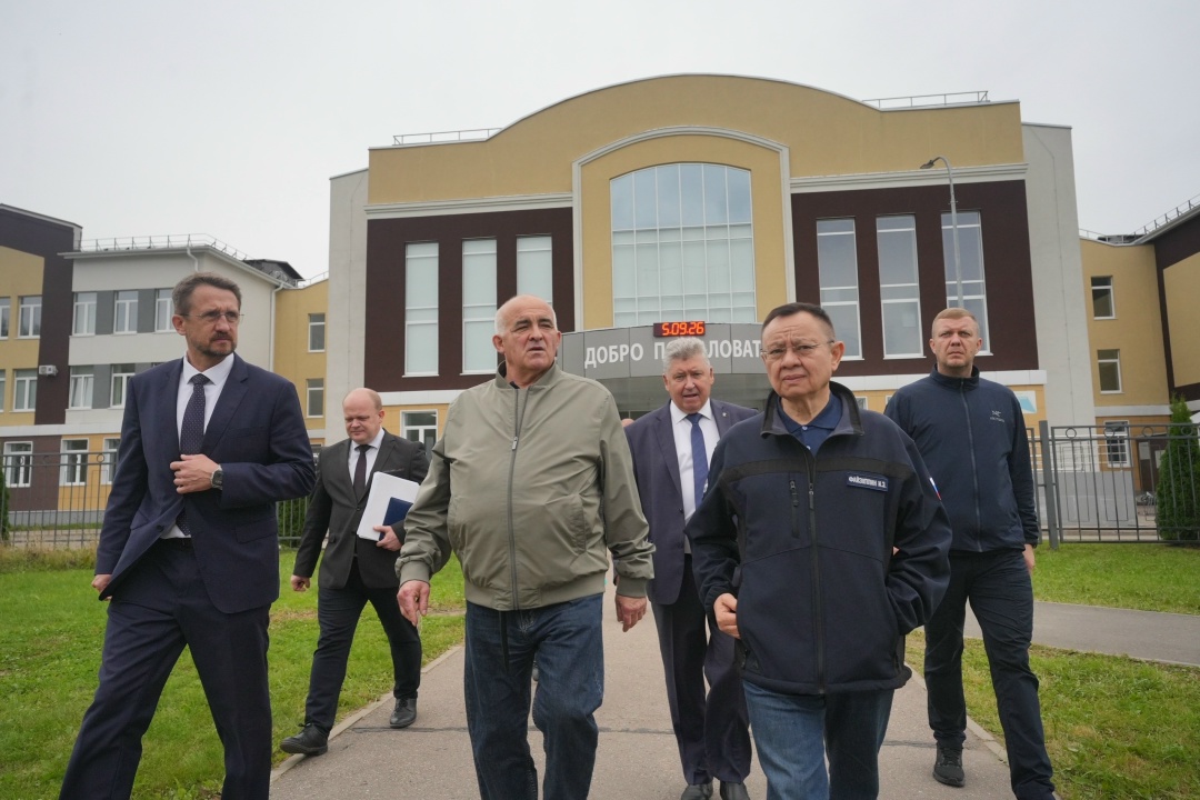 Глава Минстроя Ирек Файзуллин совершил рабочую поездку в Костромскую область.