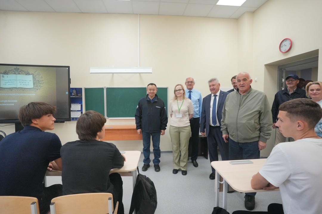 Глава Минстроя Ирек Файзуллин совершил рабочую поездку в Костромскую область.